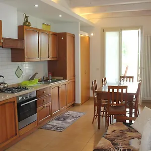 Paradiso Del Garda Vista-verde Apartment